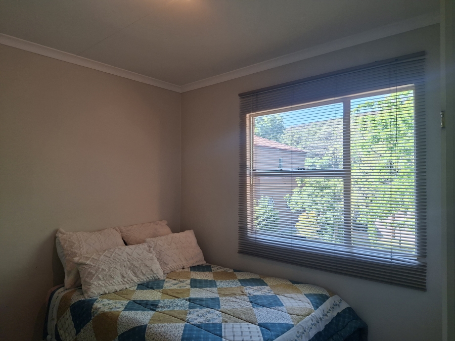 2 Bedroom Property for Sale in Safari Gardens North West